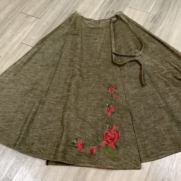 Pink House Japan Olive Wrap Floral Embroidered Maxi Skirt size L - Picture 9 of 15